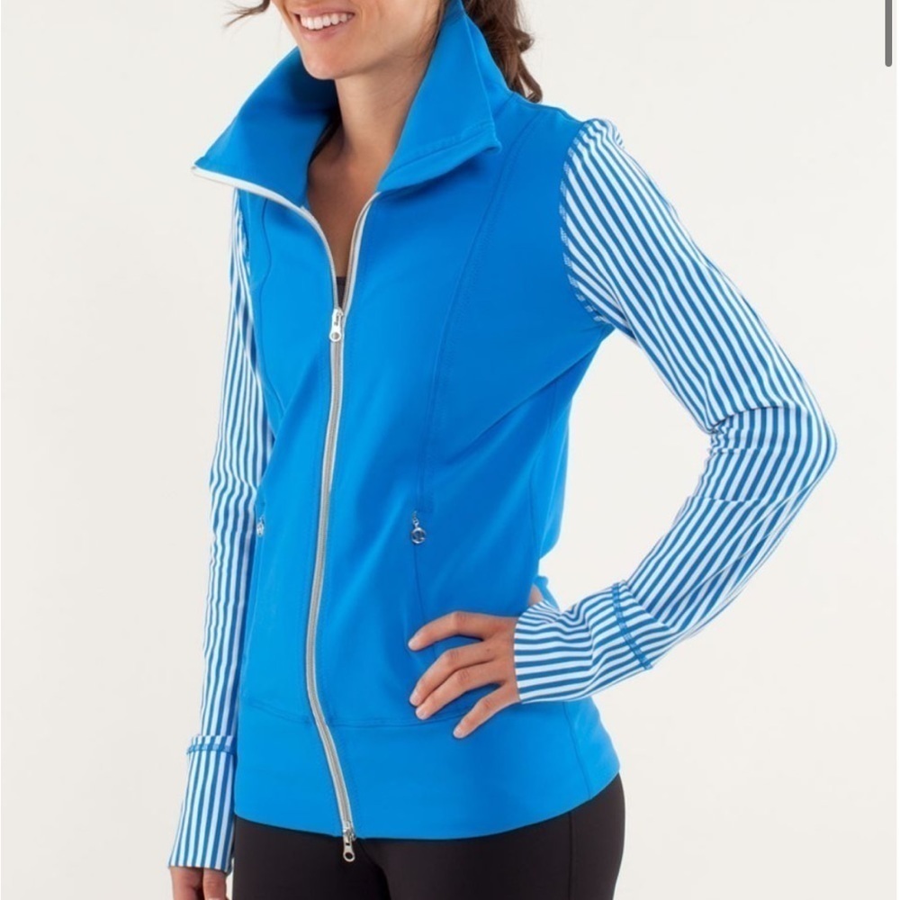 Lululemon Daily Yoga Jacket Beaming Blue / Classic Stripe Polar Cream Woman’s 8